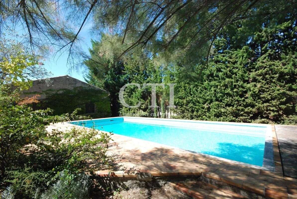 Maison à VAISON-LA-ROMAINE