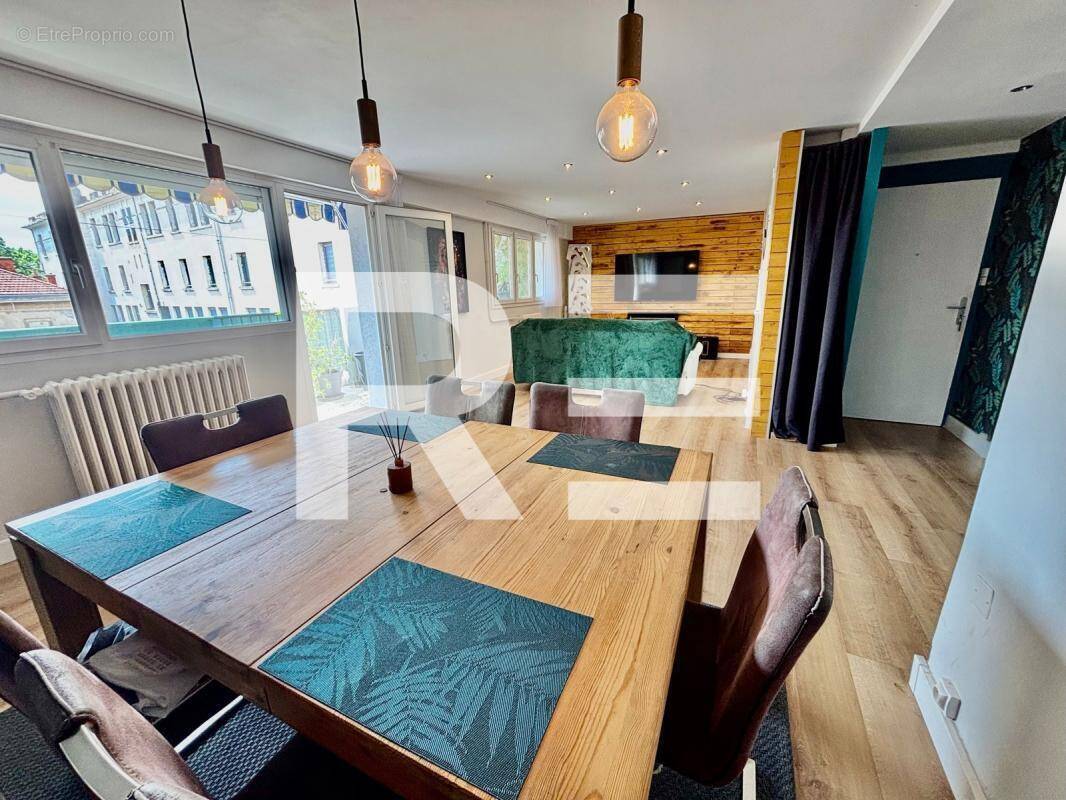 Appartement à NIMES