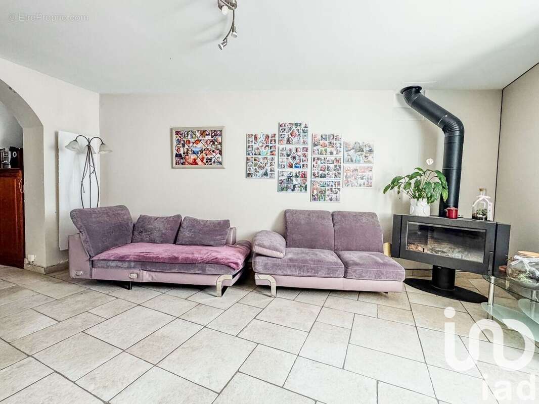 Photo 2 - Maison à VILLENEUVE-LE-COMTE