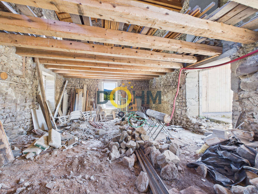 Ensemble immobilier avec une maison habitation habitable et un ancien corps de ferme avec toiture neuve a  ame - photo 11