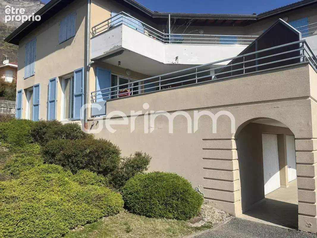 Vente - Appartement - 2 pièces + cuisine - 59 m² - 199 000 € - - photo 12