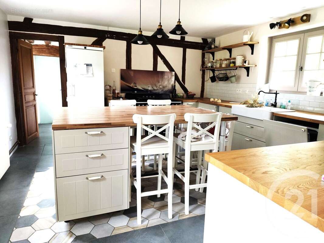 Maison à BEAUMONT-LE-ROGER