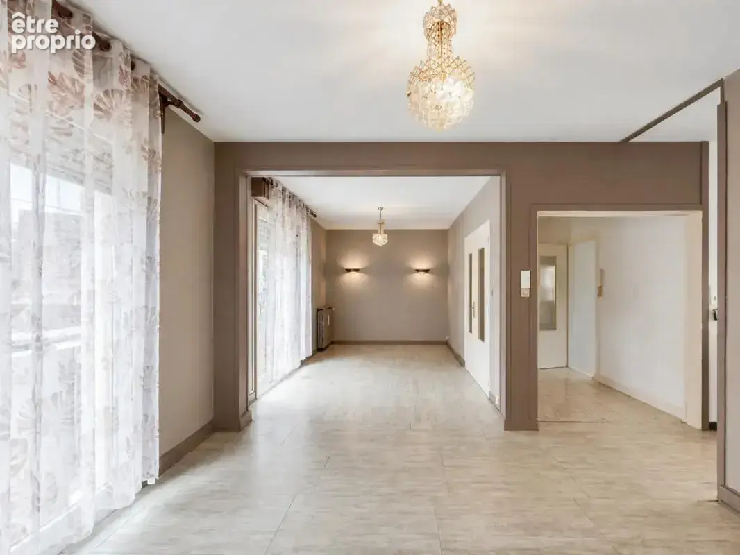 Maison de 6 pièces de 150 m² à Angers - photo 7