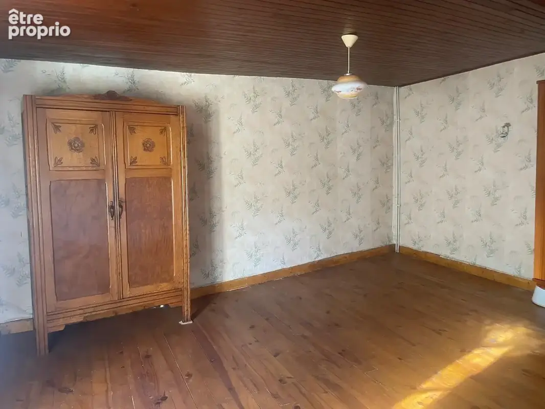 Maison 108 m² à Vic-Le-Comte  - photo 3