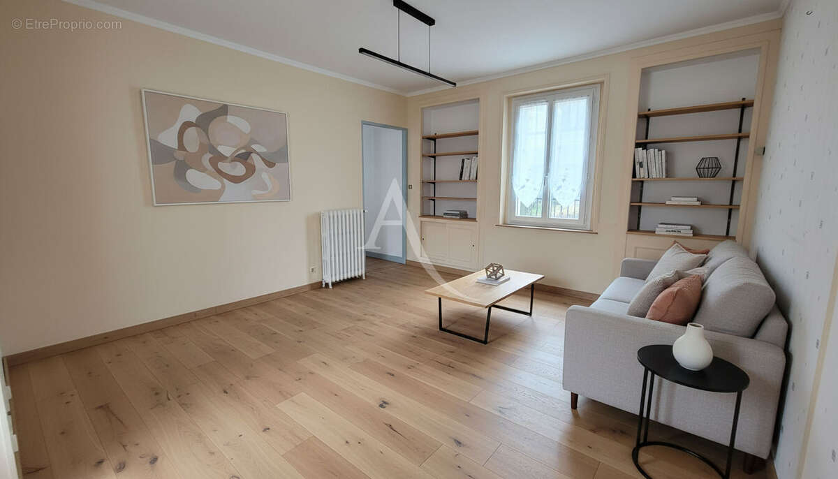 Maison à NOYERS-SUR-CHER