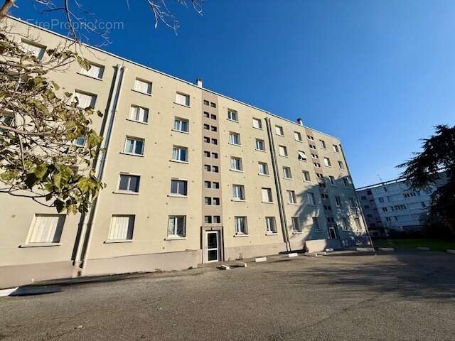 Appartement à ROMANS-SUR-ISERE