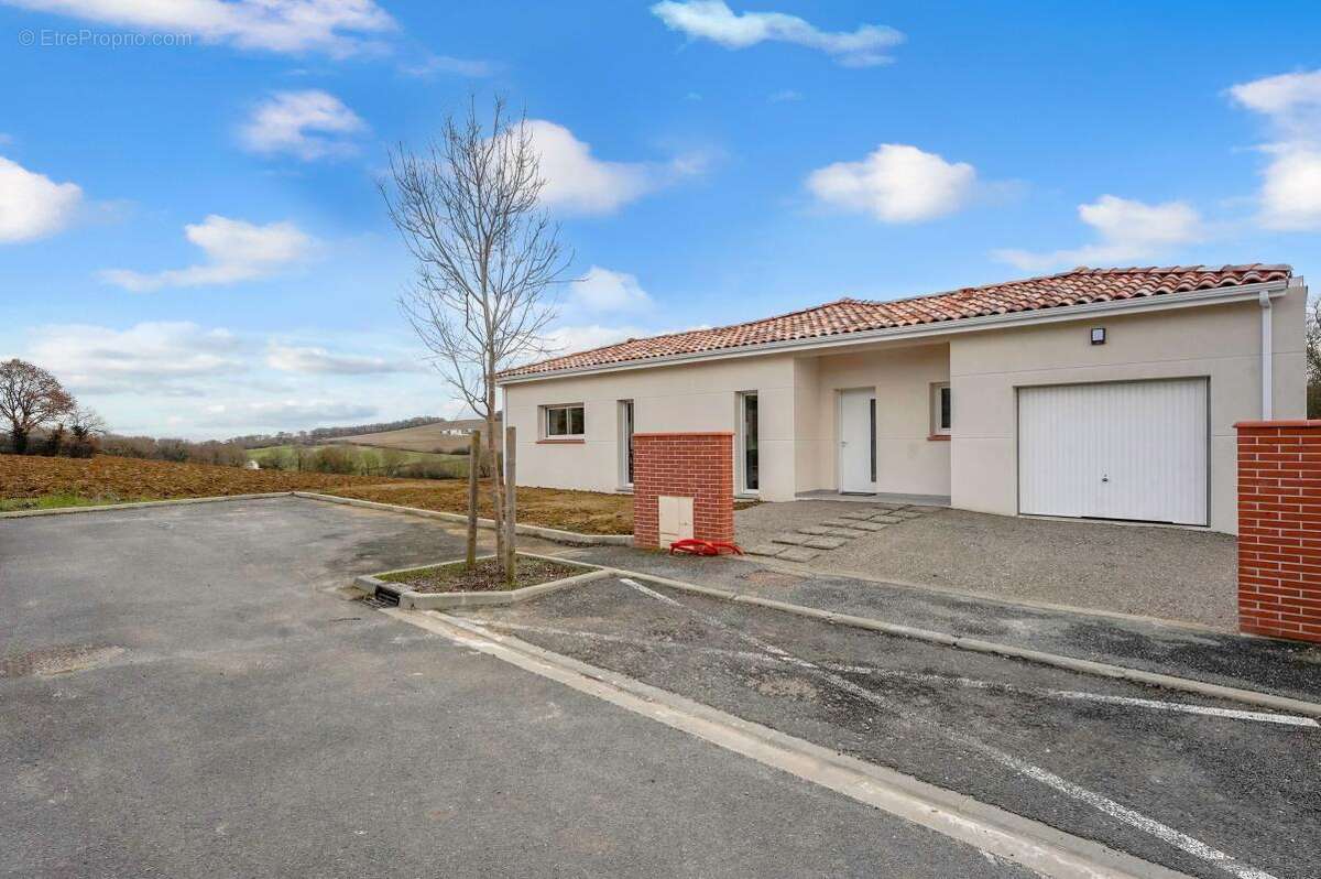 Maison à LIAS