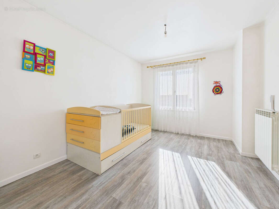 Maison à SAINT-PIERRE-DU-PERRAY