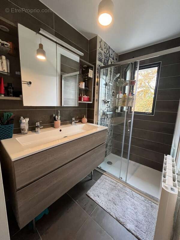 Maison à SAINT-LEGER-LES-VIGNES