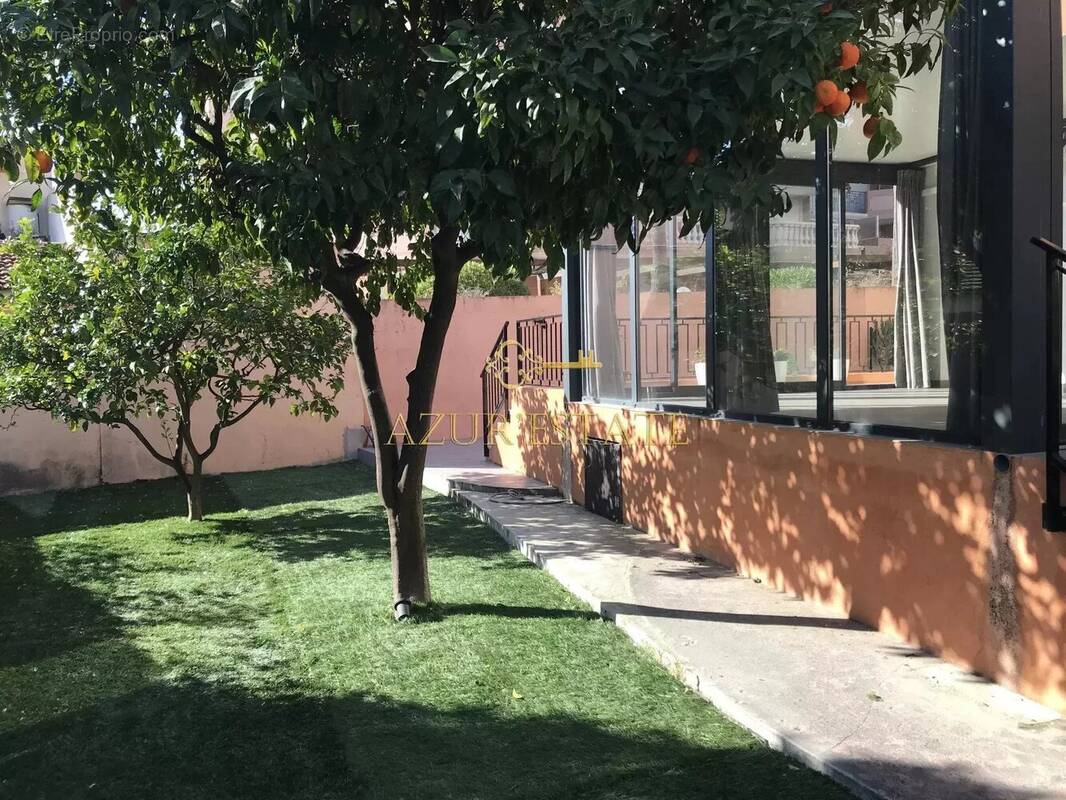 Appartement à ROQUEBRUNE-CAP-MARTIN