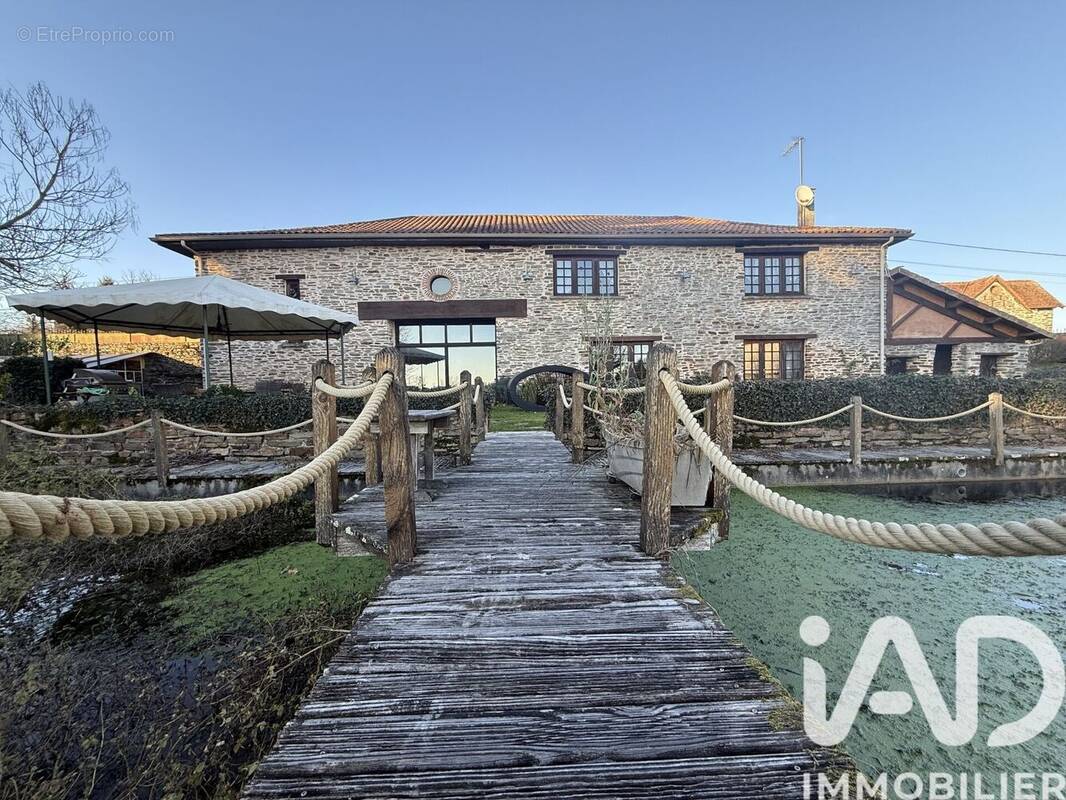 Photo 1 - Maison à SAINT-YRIEIX-LA-PERCHE