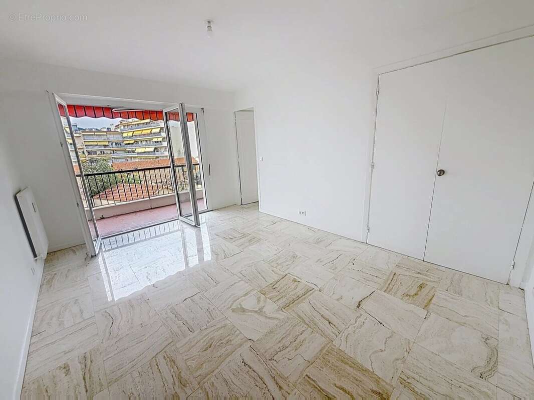 2P refait Neuf Quartier Anglais Terrasse - photo 6
