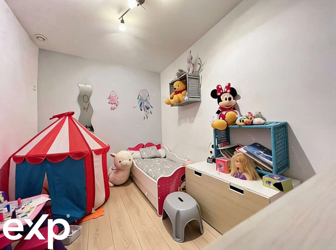 Appartement à TOURVES