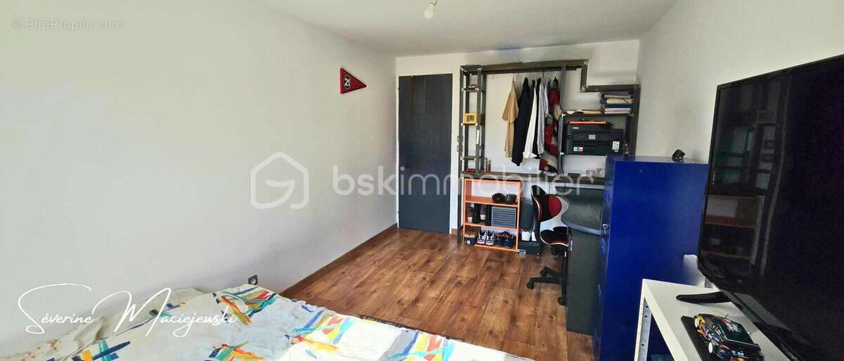 Propriété semi plain pied de 260 m² - photo 15