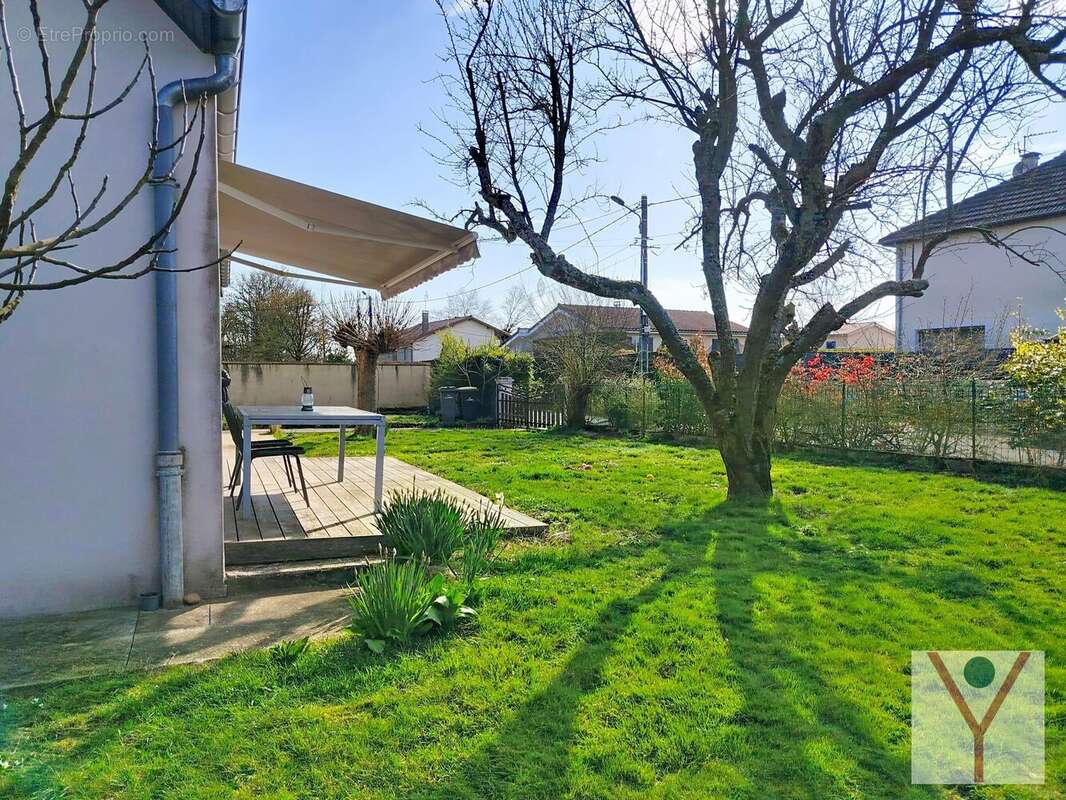 Maison à VILLARS-LES-DOMBES