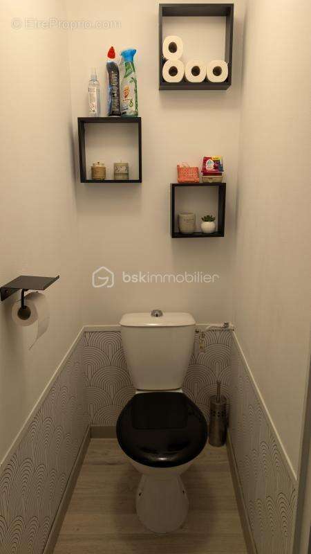 Maison à LA CELLE-SUR-MORIN