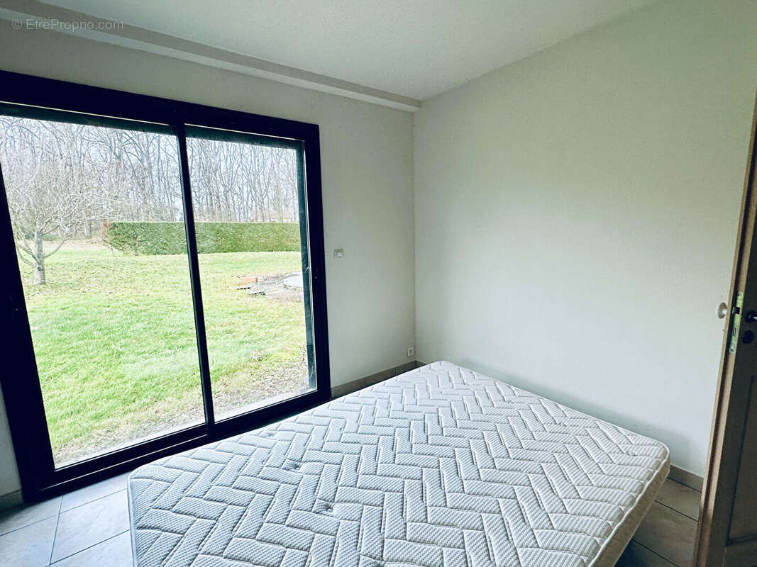 Maison avec dépendance, piscine et bois près de Villeréal - photo 17