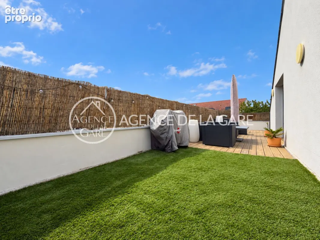 Appartement 5 pièces 95 m² à vendre à Combs-La-Ville (77380) - photo 4