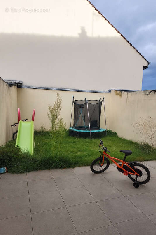 Maison à MONTATAIRE