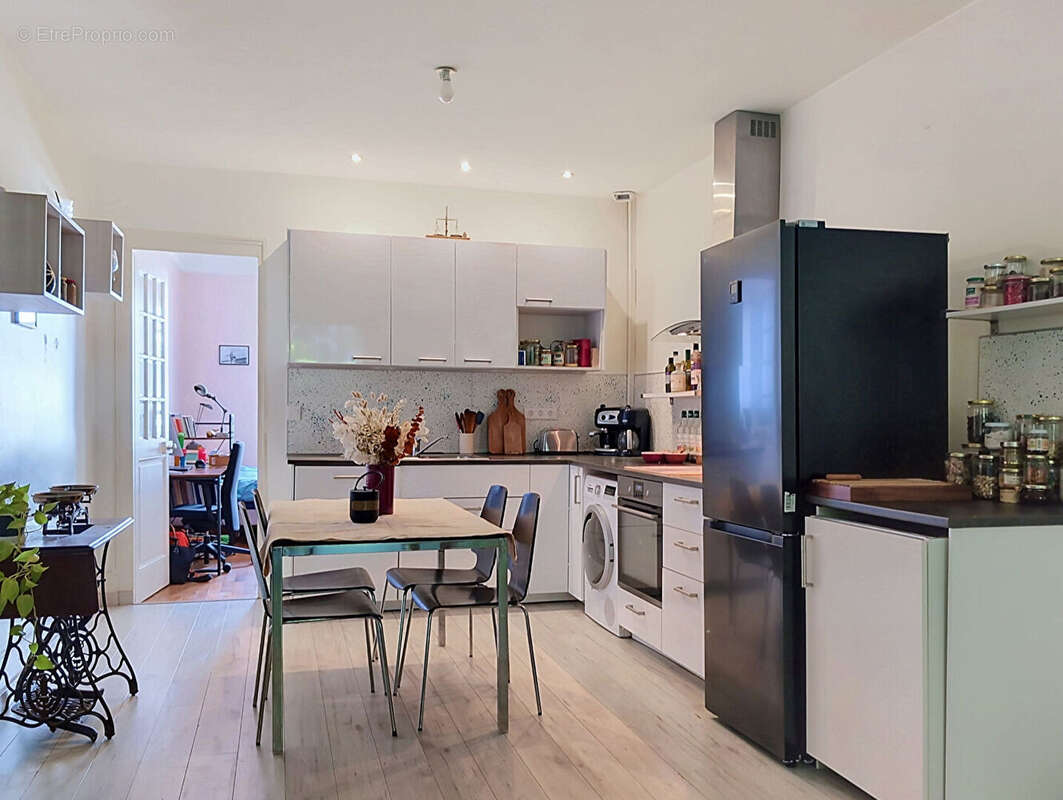 Appartement à LYON-6E