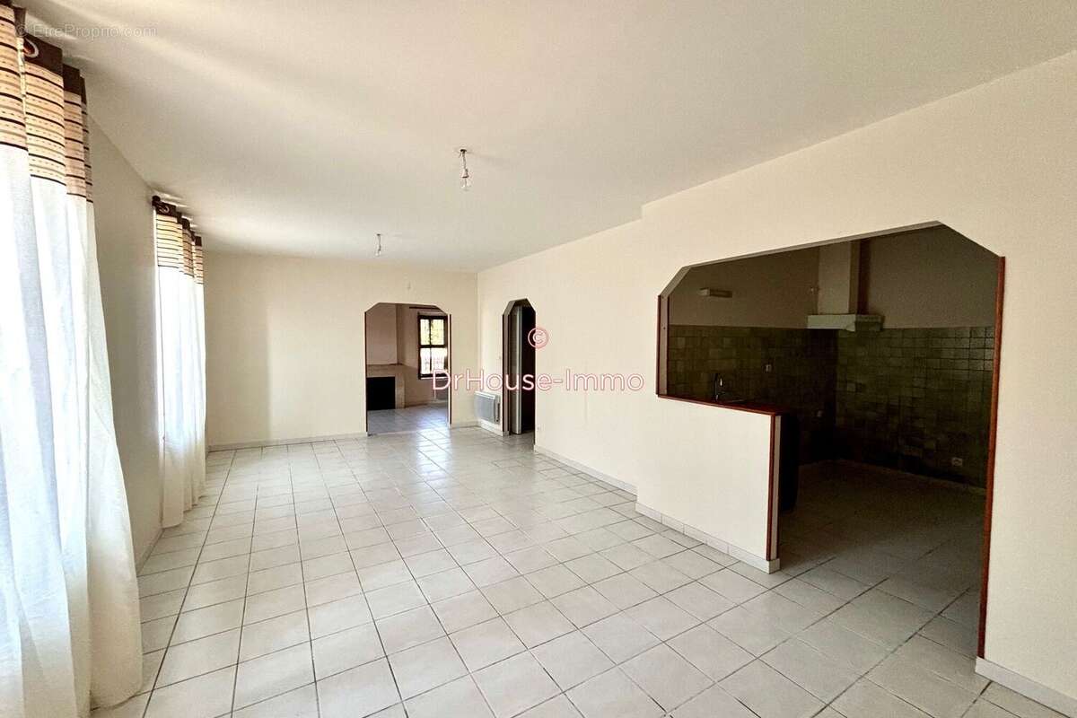 Maison à AIGUES-VIVES