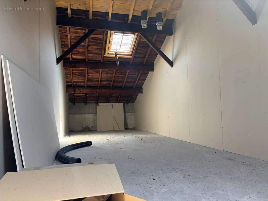 Appartement à TASSIN-LA-DEMI-LUNE