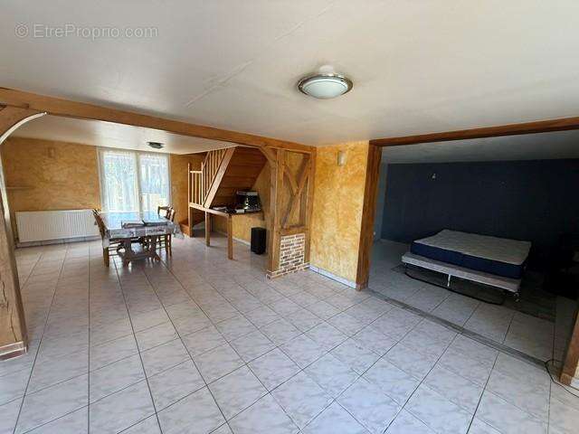 Maison 132 m² à Le Noyer-En-Ouche  - photo 3