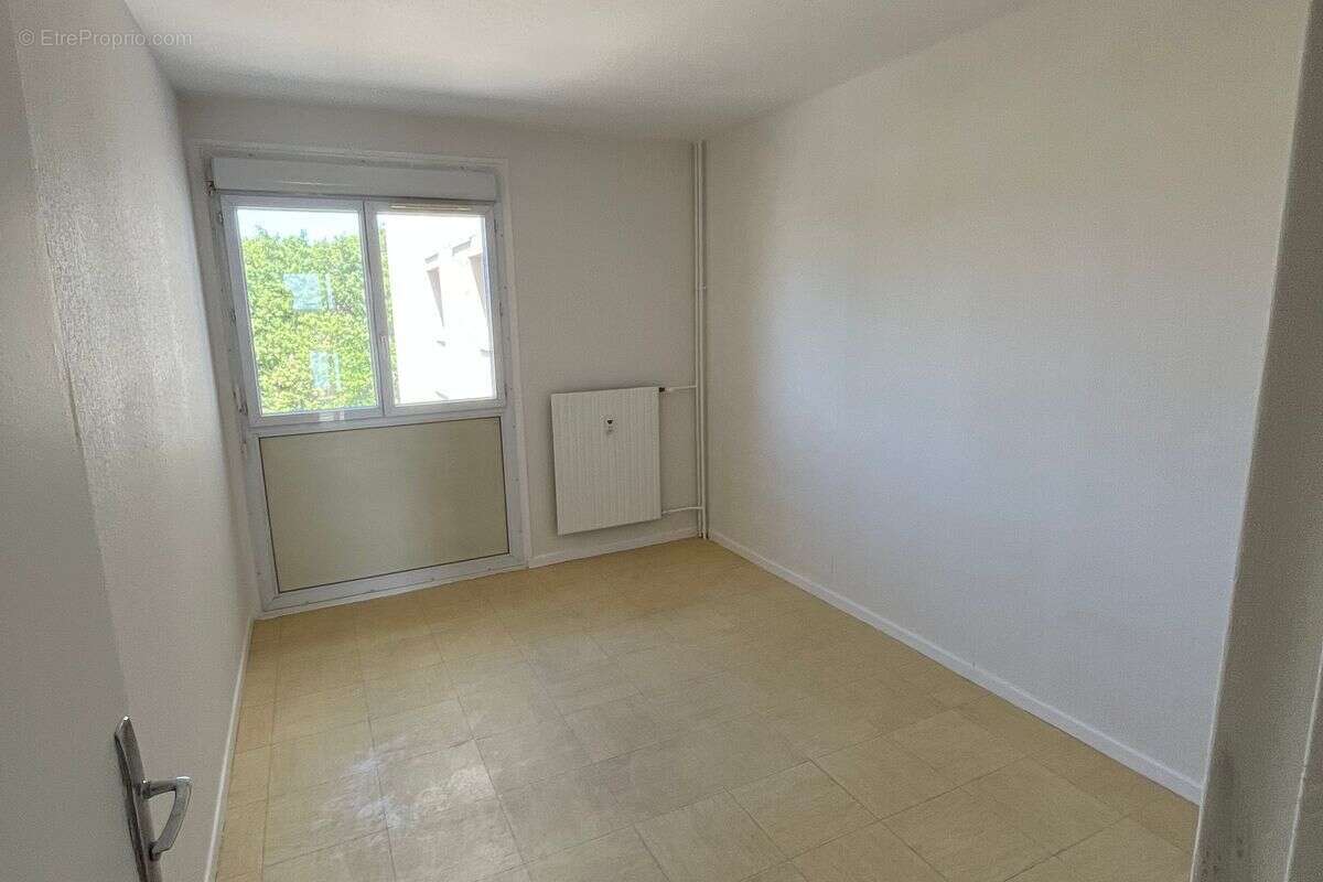 Appartement à PORT-DE-BOUC