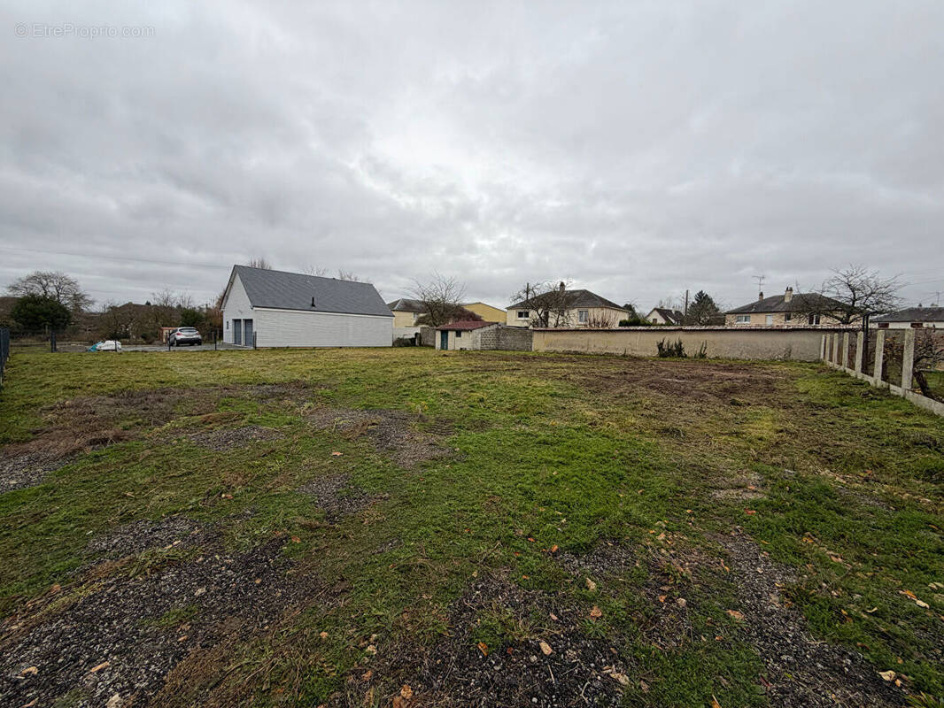 Terrain à CONCHES-EN-OUCHE