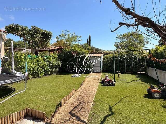 Villa à rénover avec piscine & garage à vendre aux arcs - photo 5