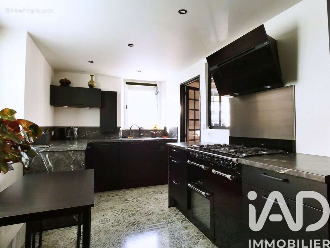 Photo 4 - Maison à NOGENT-LE-ROI