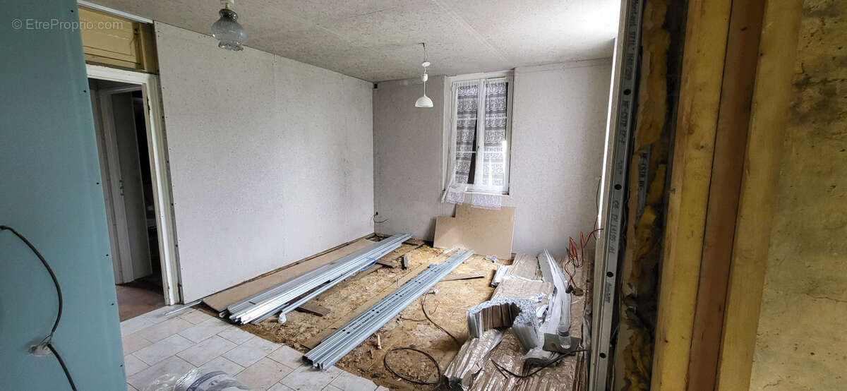 Maison à SAINT-NICOLAS-D'ALIERMONT