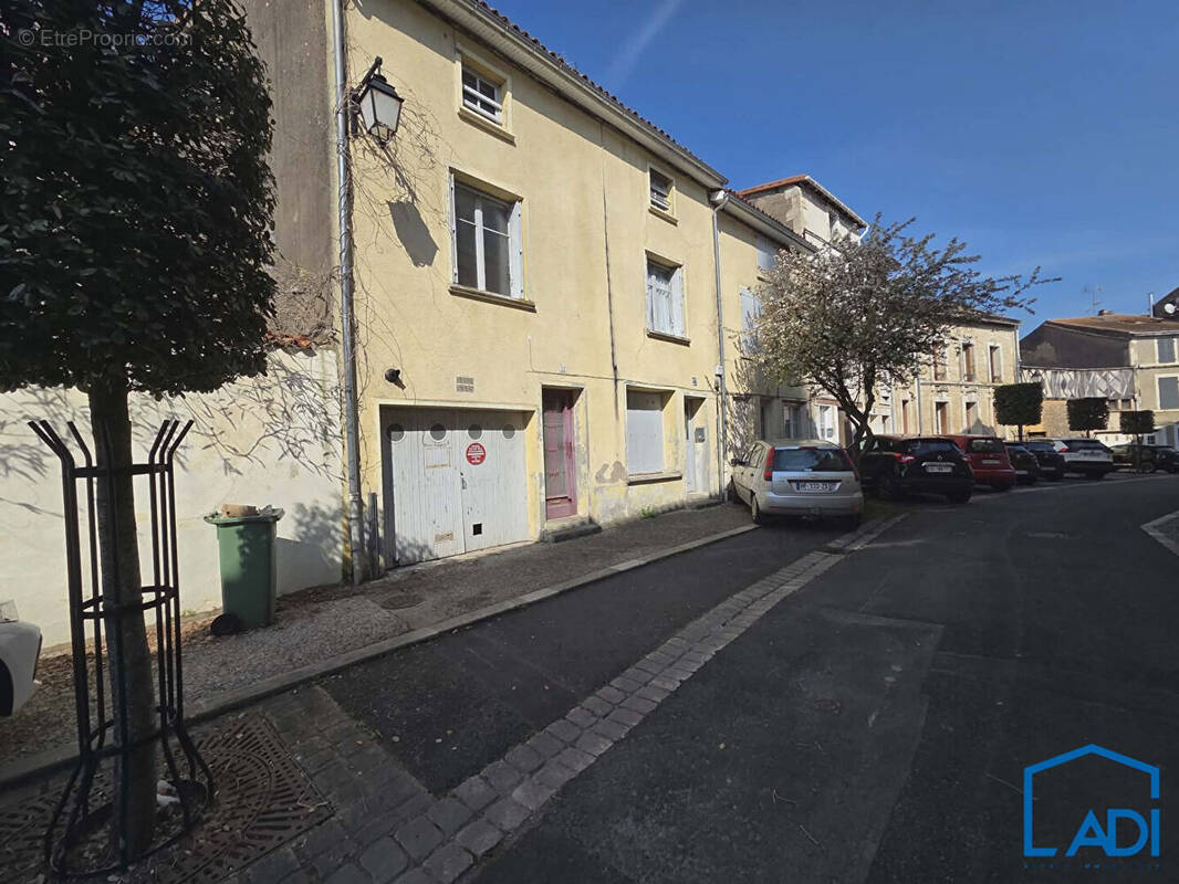 Appartement à SAINT-MAIXENT-L'ECOLE