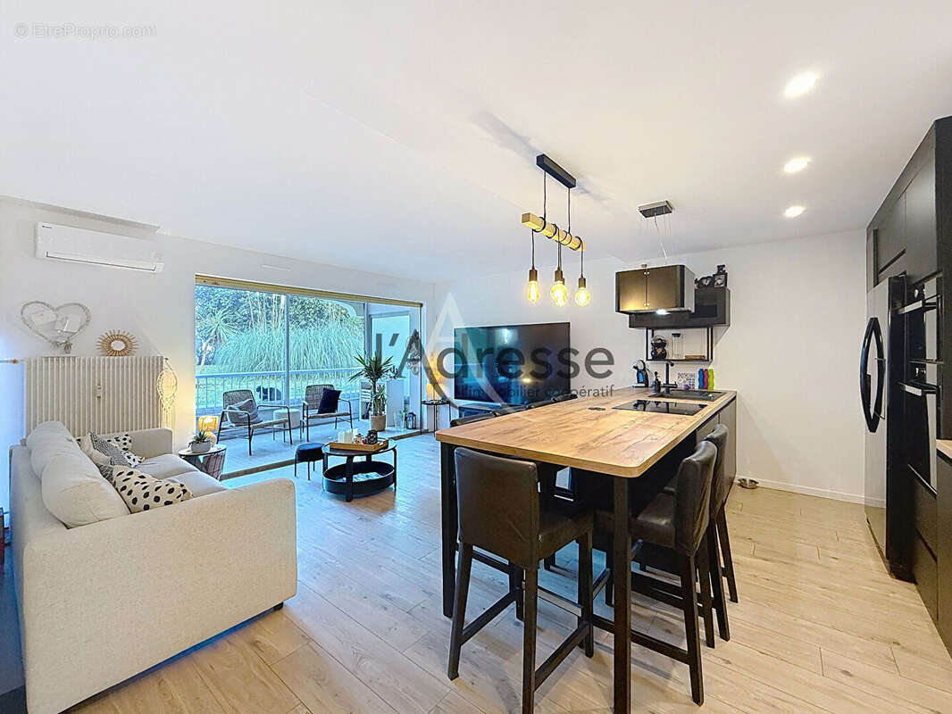 Appartement à MANDELIEU-LA-NAPOULE