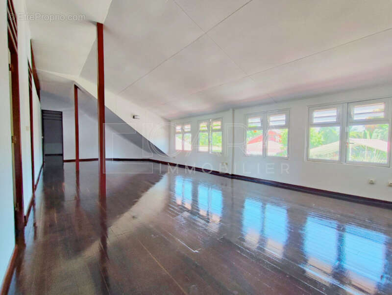 IMG-20230915-WA0009_lzn - Maison à REMIRE-MONTJOLY