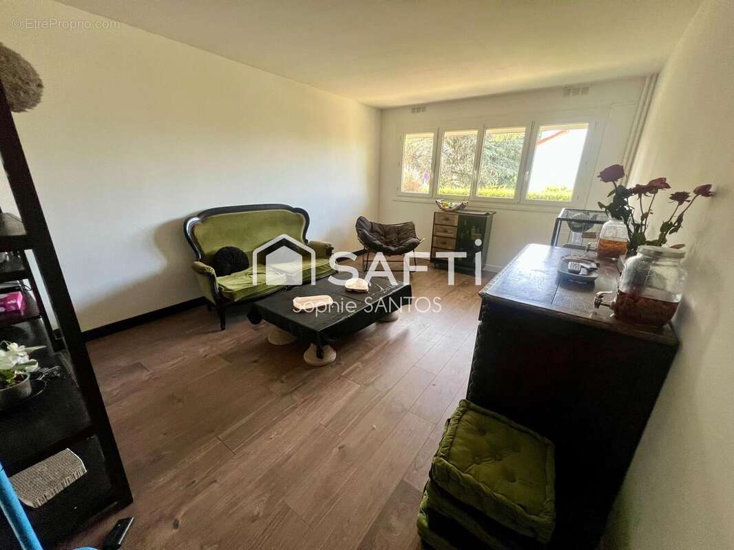 Photo 2 - Appartement à NEUILLY-PLAISANCE