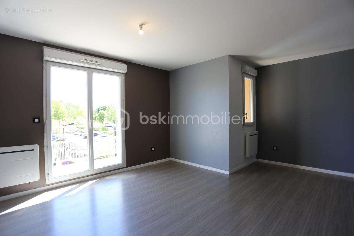 Appartement à SALLAUMINES