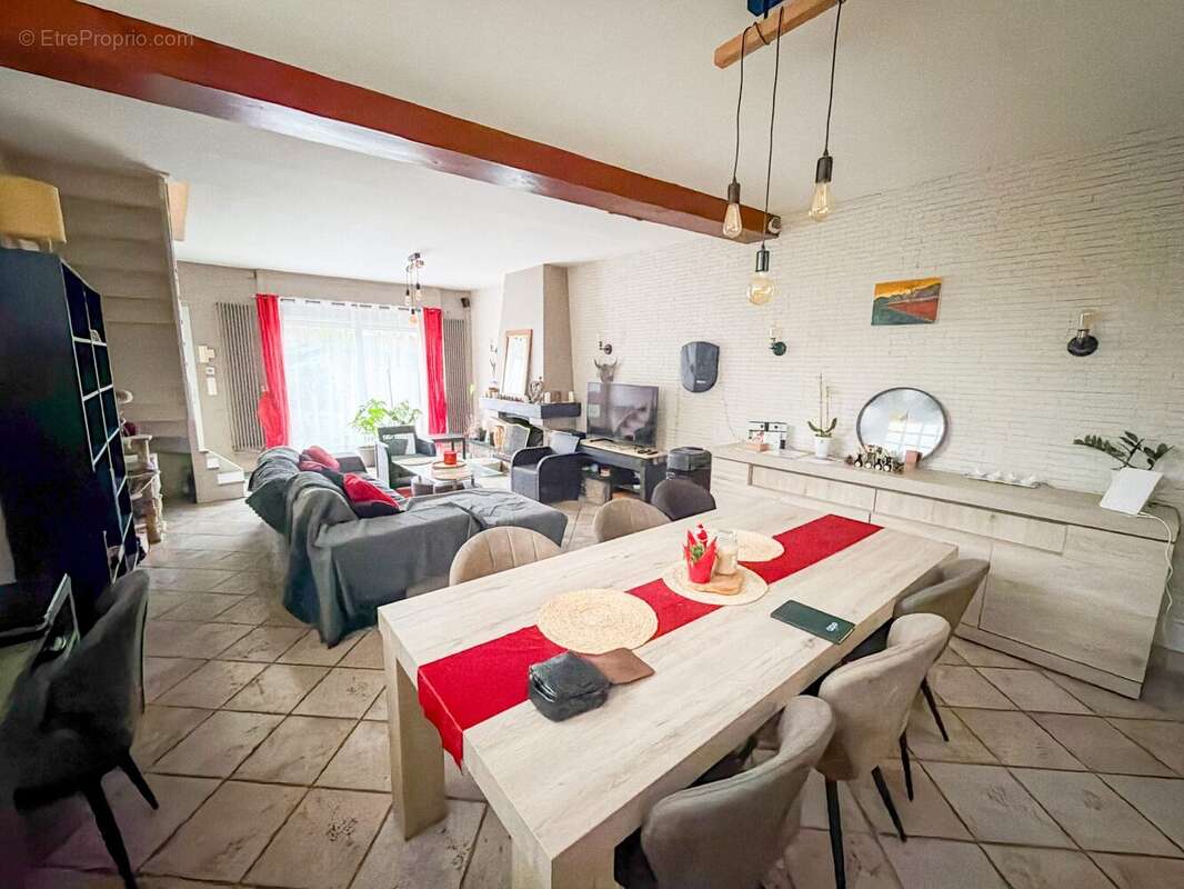 Maison à LYS-LEZ-LANNOY