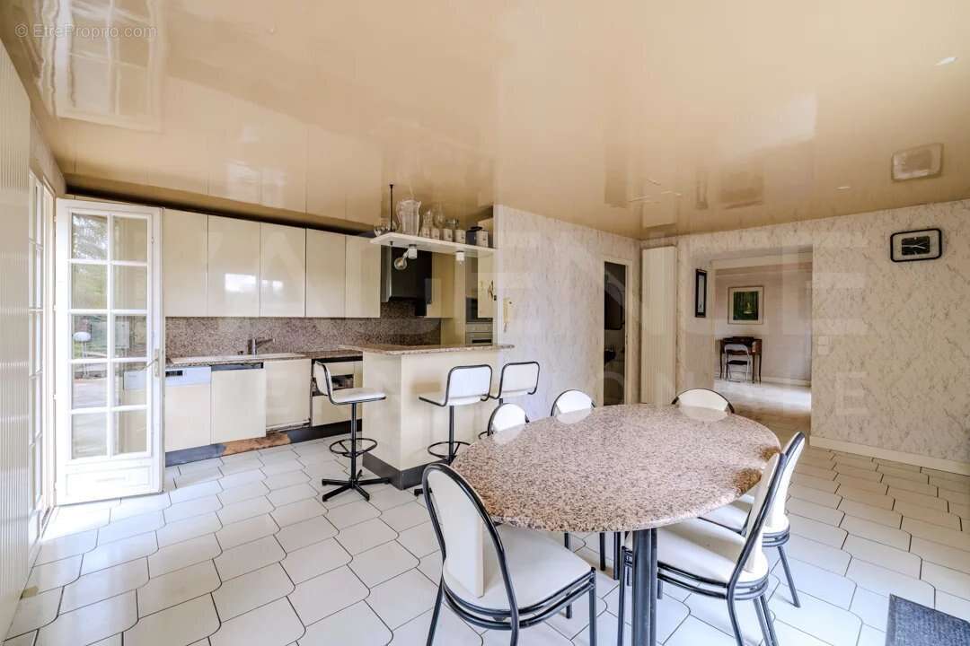 Maison à CHAMBOURCY