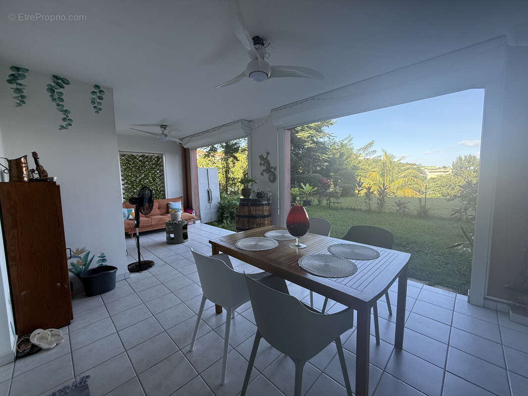 Appartement à LES TROIS-ILETS