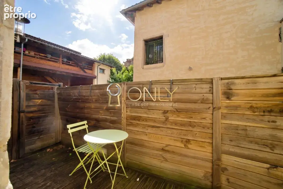 Montmerle sur Saône - Appartement - T3 - 65m² - Balcon - 2 places de stationnement - photo 7