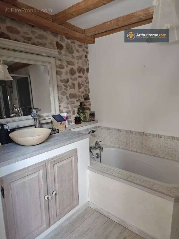 Appartement à LAROQUE-D&#039;OLMES