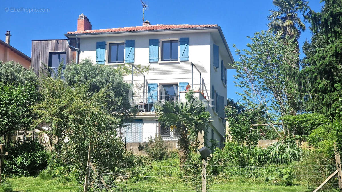 Maison à CASTELSARRASIN