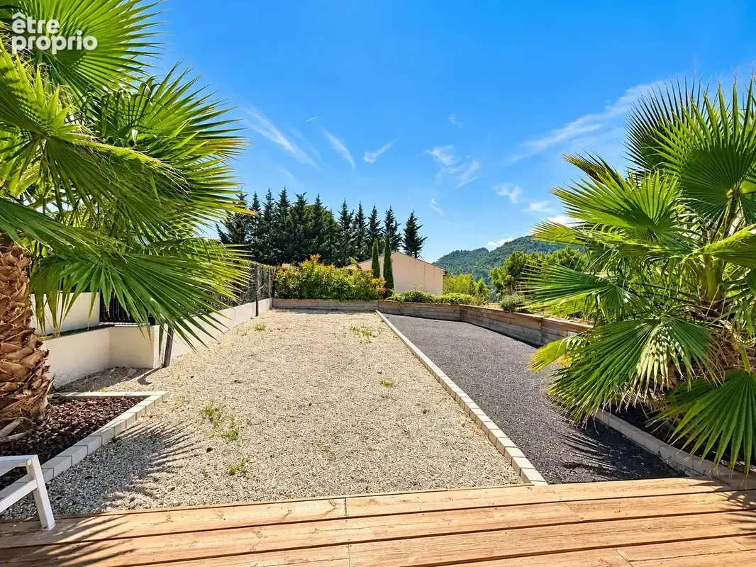 Maison à saint Martin du Var avec joli terrain - photo 17