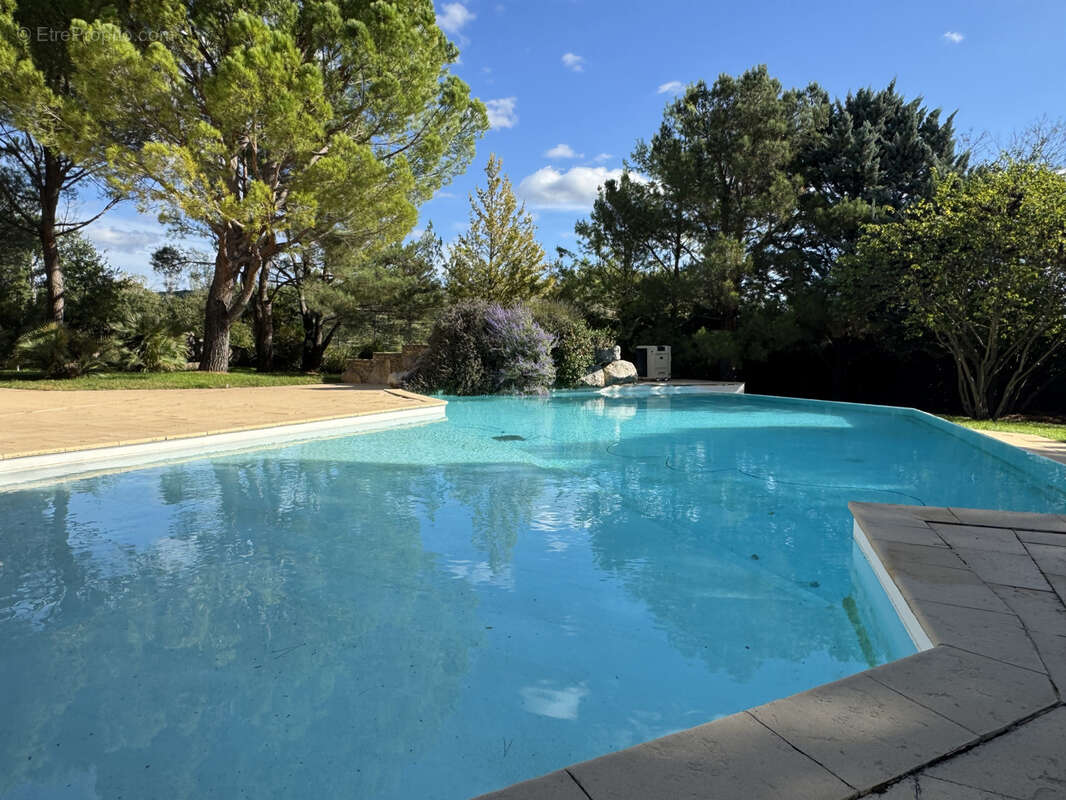 Maison à VAISON-LA-ROMAINE