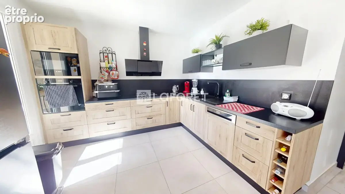 Maison Saint Mitre Les Remparts T4 garage - photo 8
