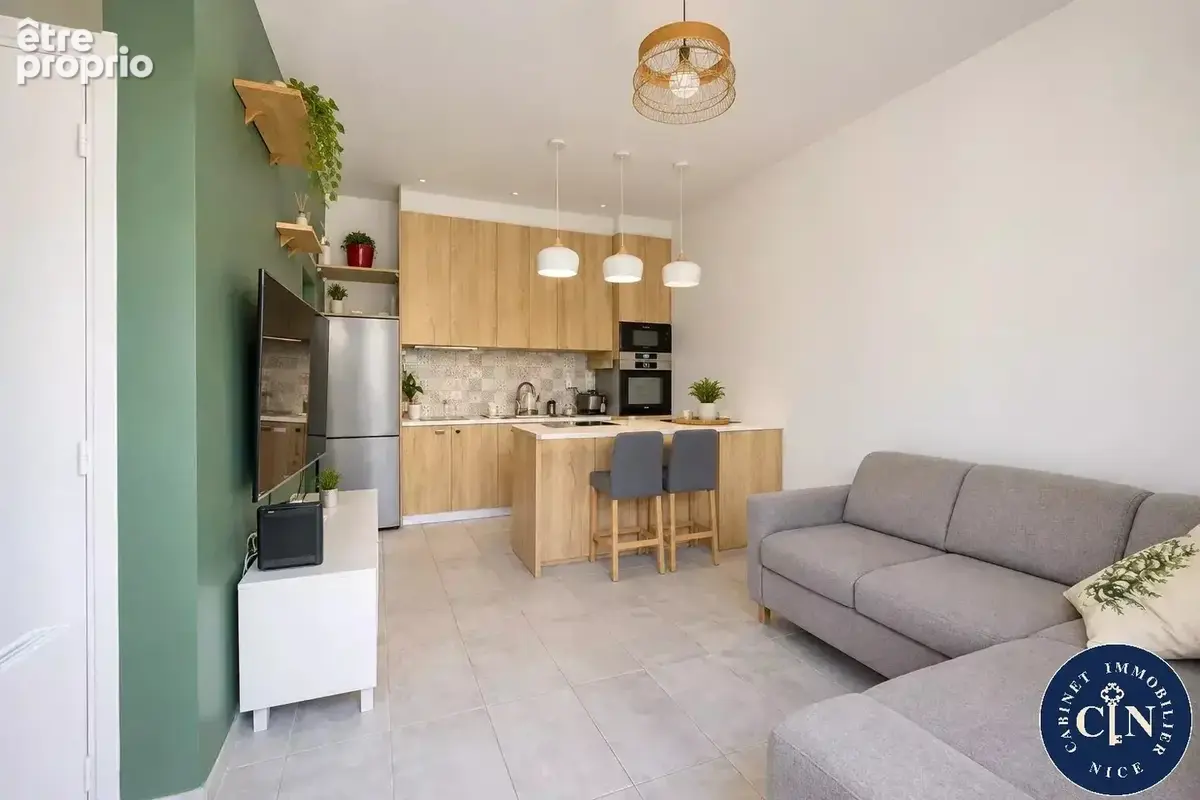 Appartement 3 pièces 45 m² à vendre à Nice (06100) - photo 2