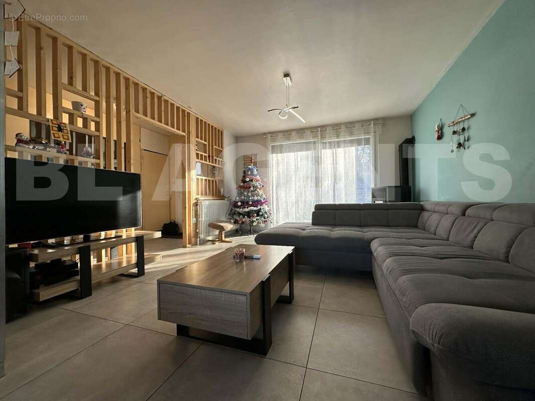 1d35ea2a-0cec-48d0-a69c-0eb69e52da76 - Maison à PURE