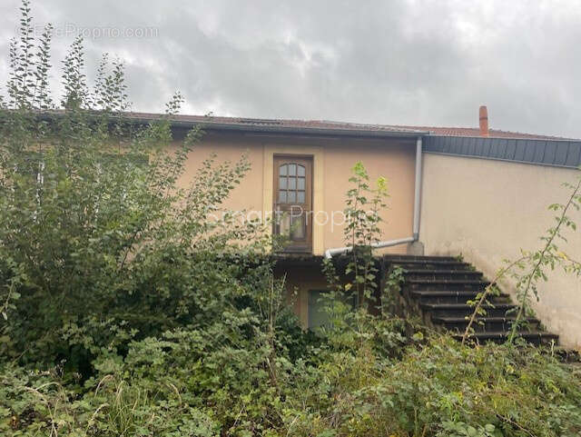 Appartement à COURCELLES-CHAUSSY