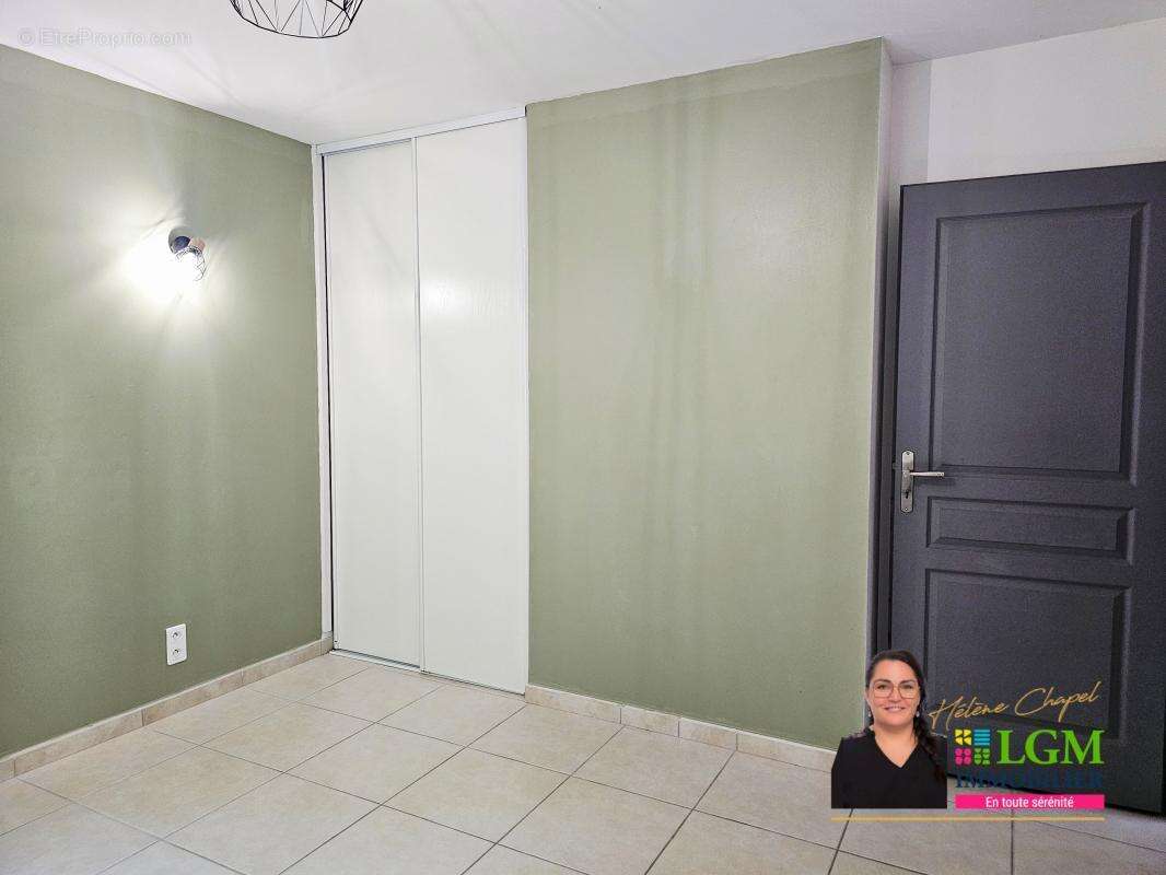 Maison familiale de standing avec piscine – 180 m² – Terrain de 1 600 m² - photo 10